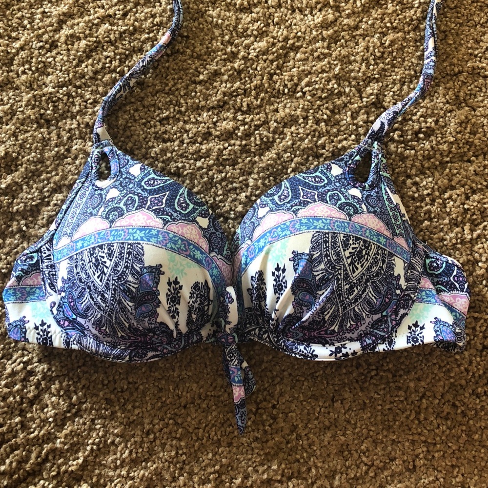 Victoria’s Secret bikini top